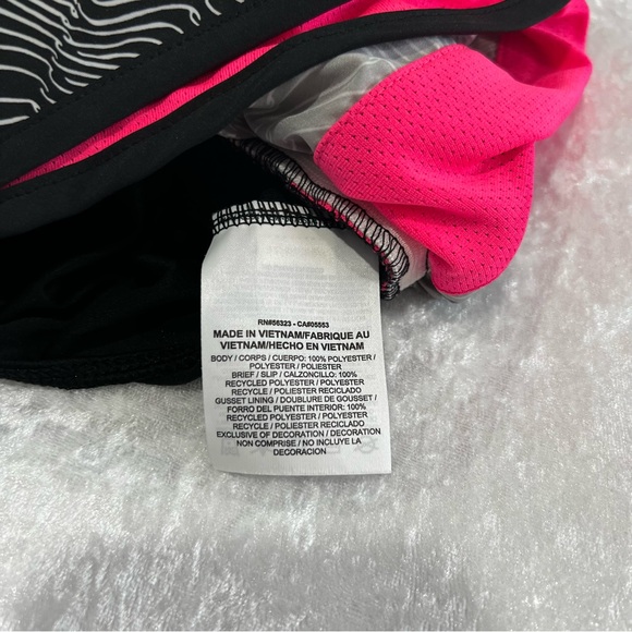 Nike Size Large Dri-Fit Tempo Running Shorts Black and Pink Printed Athletic - Picture 9 of 11